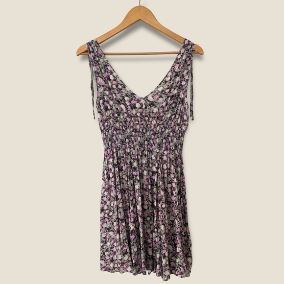 LOVE Culture Floral Dress - Picture 6 of 9